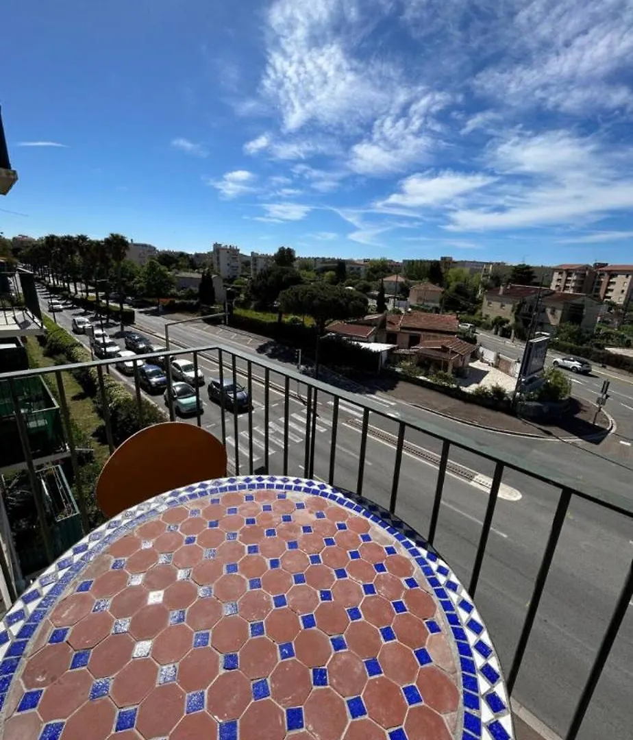 T3 5 -10 Min A Pied De La Plage Et 10 Min Aqualand Frejus France